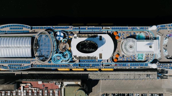 Quels sont les meilleurs itinéraires pour une randonnée dans les montagnes de Pindos, Grèce?