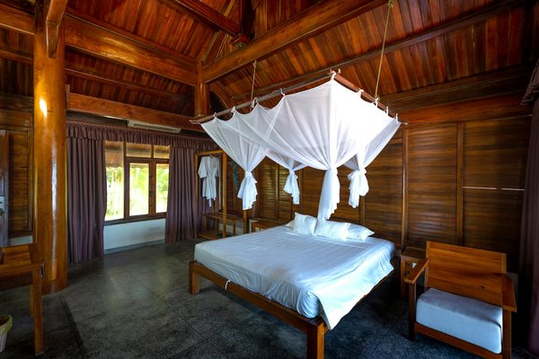 Comment organiser une aventure en kayak dans les fjords glacés de l'Alaska : équipements, itinéraires et conseils ?