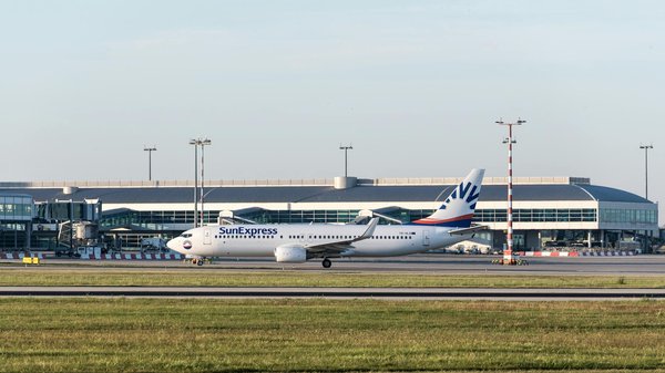 Quels sont les équipements nécessaires pour un camping en région de steppe en hiver?